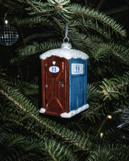 Handgeschilderde festivaltoilet kerstbal van Nachtglas in de kerstboom